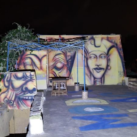 Modos Place Luksor Exterior foto
