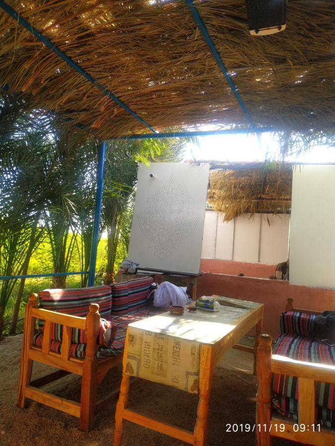Modos Place Luksor Exterior foto